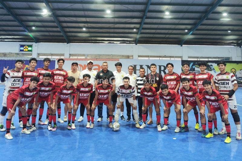 Tim futsal PON XXI Aceh saat mengikuti Pelatda selama sebulan di Lapangan SAKA Futsal Camp di Kota Bekasi, Jawa Barat. (ANTARA/HO-Tim Futsal Aceh)