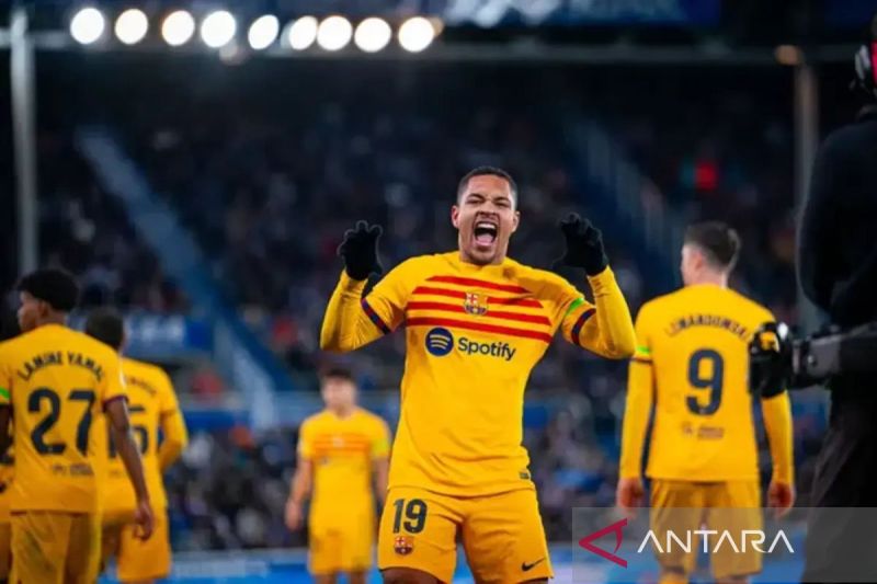 Barcelona Pinjamkan Vitor Roque ke Real Betis dan Lenglet ke Atletico Madrid