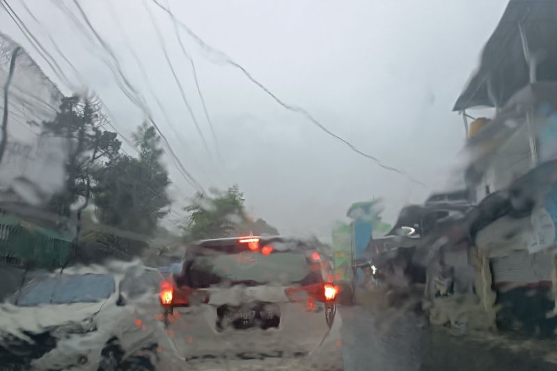 Perkiraan Hujan di Sejumlah Kota Besar pada Hari Selasa