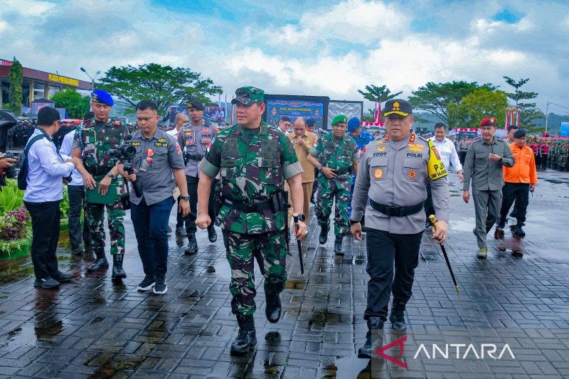 Simulasi Pengamanan Pilkada 2024 di Maluku oleh TNI dan Polri