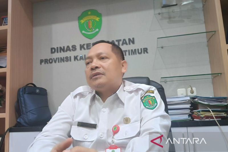 Kepala Dinas Kesehatan Kaltim, Jaya Mualimin saat ditemui di ruang kerjanya. ANTARA/Ahmad Rifandi.