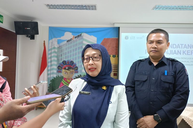 Direktur RSUD Tarakan, Jakarta Pusat, Dian Ekowati di RSUD Tarakan, Jakarta Pusat, Selasa (27/8/2024). (ANTARA/Siti Nurhaliza)