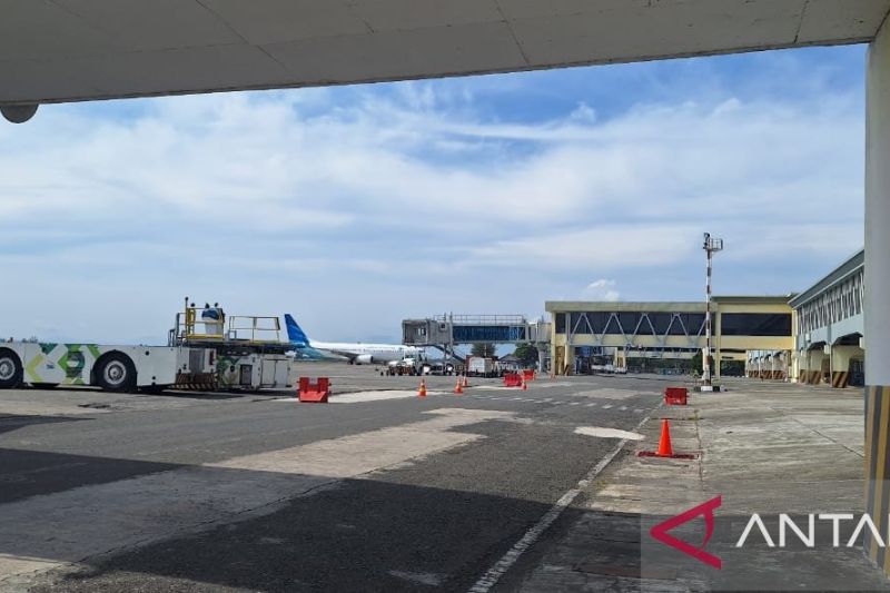 Bandara Internasional Sultan Iskandar Muda (SIM) Blang Bintang Aceh Besar, Aceh. ANTARA/M Ifdhal