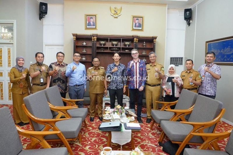 Ketua Rombongan UNEP Perwakilan Jakarta Bambang Arifatma saat berkunjung ke Riau mengecek kesiapan Pemerintah Provinsi Riau dalam mitigasi perubahan iklim. ANTARA/HO-Humas Pemerintah Provinsi Riau