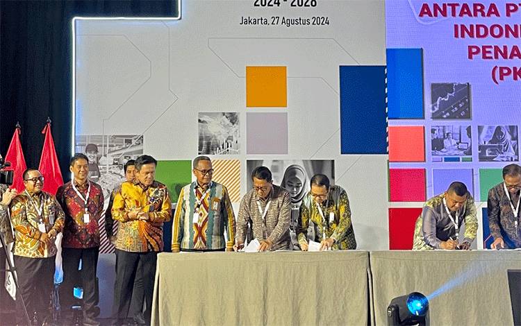 Jamkrindo menandatangani Nota Kesepahaman dengan 18 Perusahaan Penjaminan Kredit Daerah (Jamkrida)