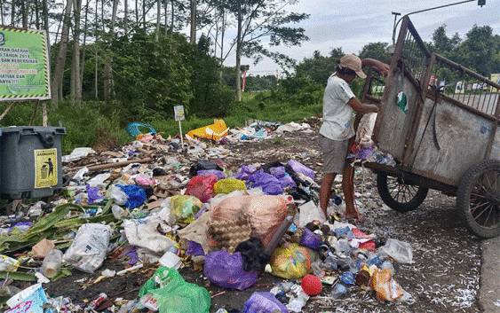 Menggandeng Berbagai Pihak Atasi Sampah di Pulang Pisau