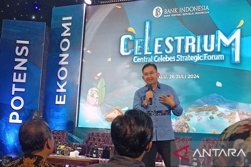 Dok- Kepala Perwakilan Bank Indonesia (BI) Sulawesi Tengah Rony Hartawan memberikan edukasi ekonomi dan keuangan kepada peserta Celestrium di Palu. ANTARA/Moh Ridwan