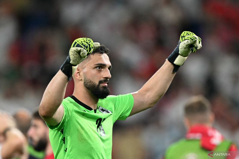 Liverpool Resmi Rekrut Kiper Giorgi Mamardashvili dari Valencia