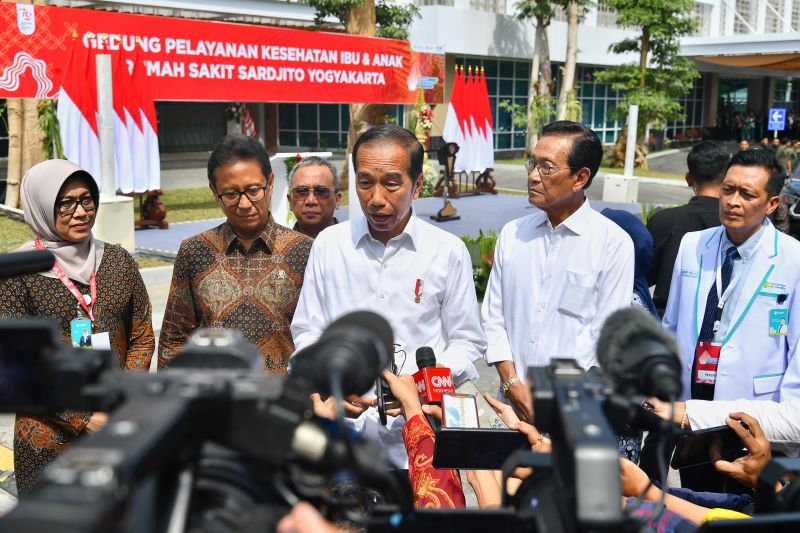 Presiden Jokowi Tunggu Bandara IKN Siap Sebelum Pindah Kantor