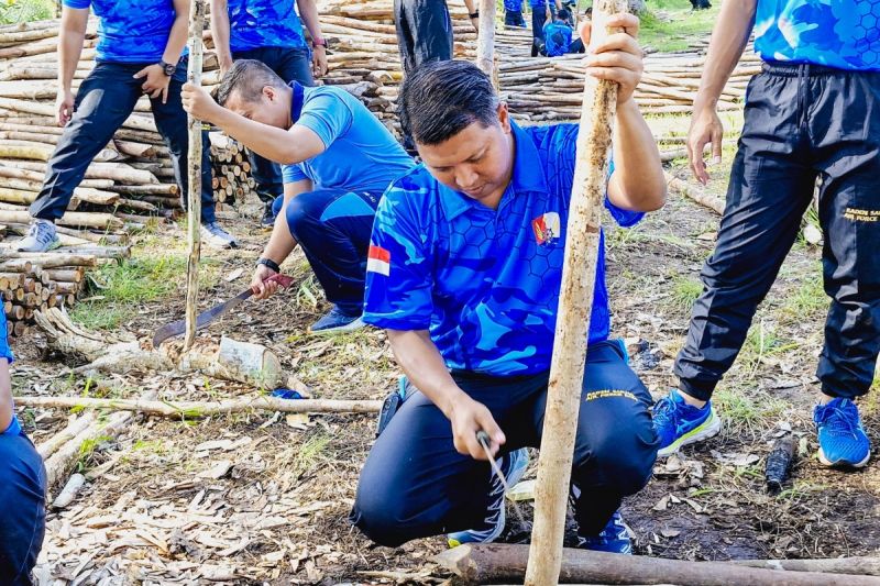 Lanud RSA Natuna Tanam 25.000 Bibit Mangrove untuk Ekosistem
