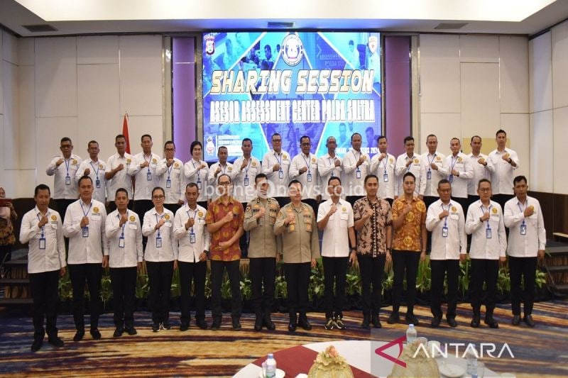 Polda Sultra saat melakukan sharing session bagi para Asesor Assessment Center (ACC) yang diikuti 30 orang asesor Polda Sultra. ANTARA/HO-Humas Polda Sultra.