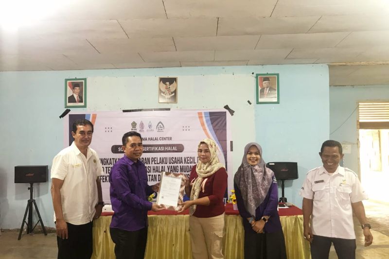 UIN Datokarama Dukung 40 UMKM Sigi Peroleh Sertifikasi Halal