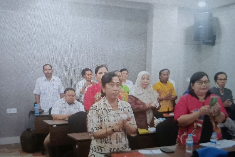 Dinas Pendidikan Biak Terapkan Absensi Digital untuk Pengawasan Kinerja Kepala Sekolah