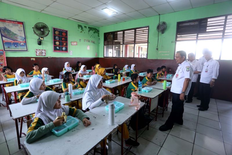 Program Makan Bergizi Gratis di Tangerang Berjalan Lancar Selama 24 Hari