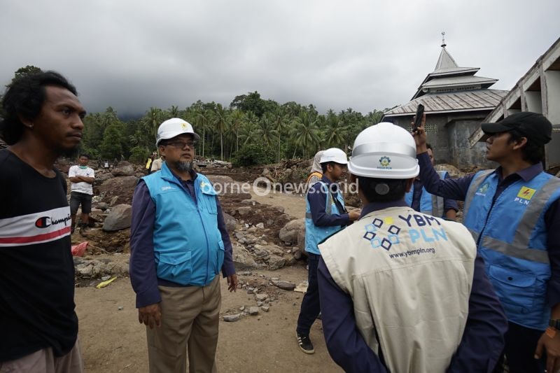 PLN UP3 Sofifi salurkan bantuan kemanusiaan bagi korban banjir di Ternate