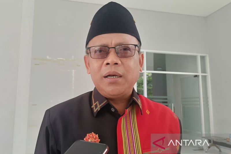 Rektor Unmul Samarinda Abdunnur. ANTARA/Ahmad Rifandi