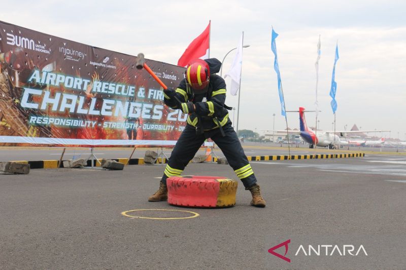 Latihan ARFF Challenges di Bandara Juanda, Tingkatkan Keselamatan Penerbangan