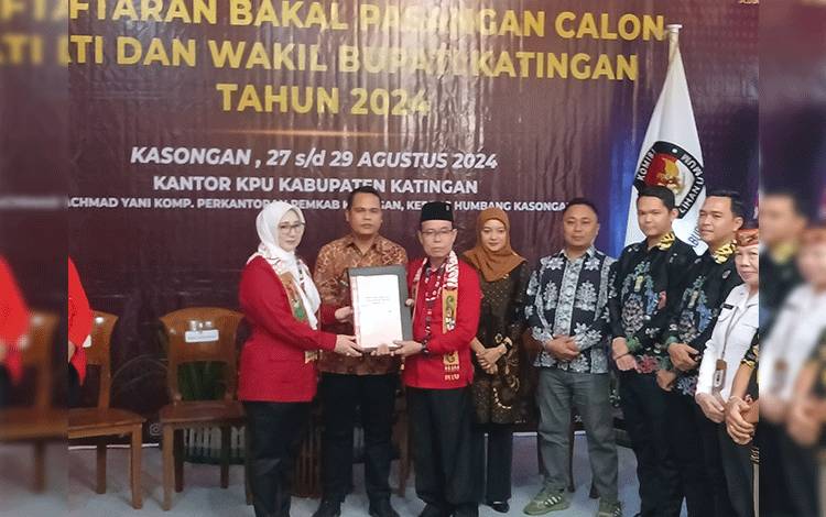Diusung 3 Parpol ini, Sakariyas-Endang Susilawatie Daftar ke KPU Katingan