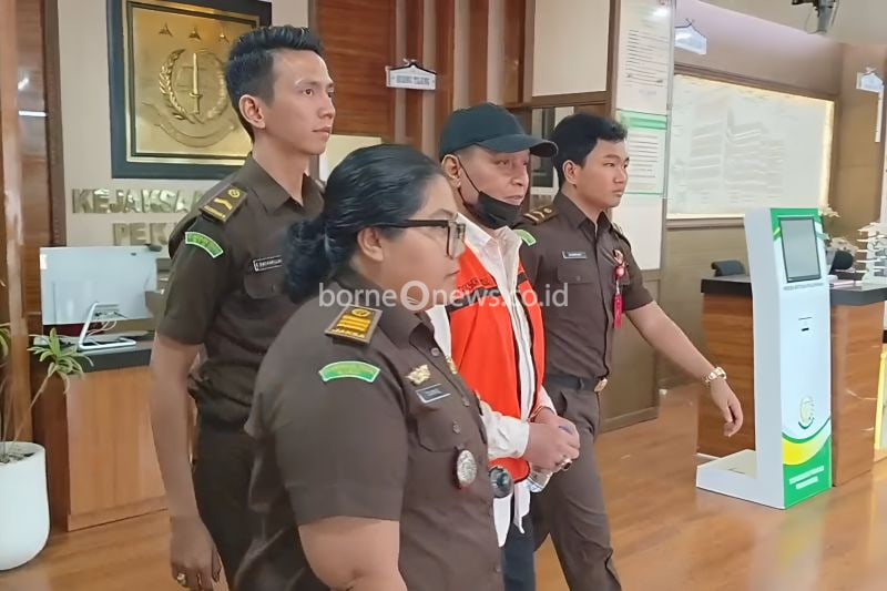 Kejaksaan Agung Limpahkan Tersangka Impor Gula ke Kejari Pekanbaru