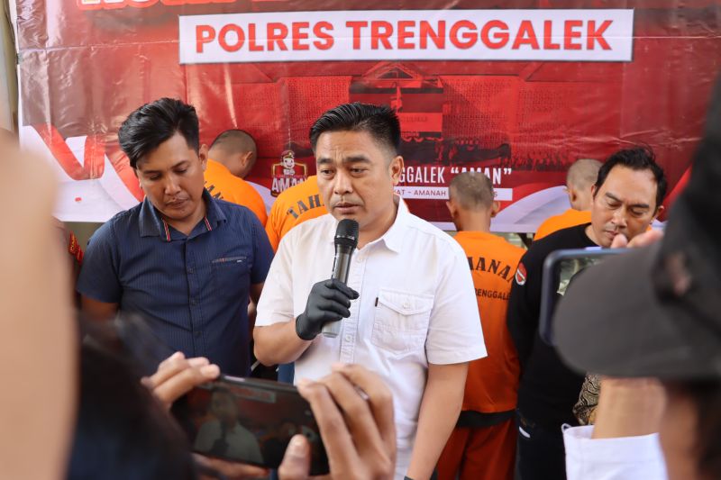 Polres Trenggalek Ungkap Sindikat Narkoba dan Amankan Sembilan Tersangka
