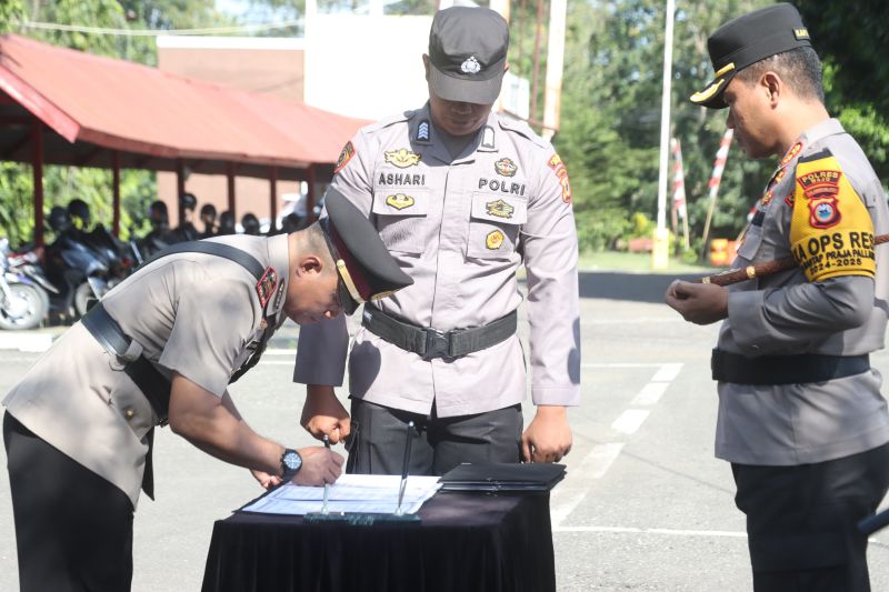 Serah terima jabatan personil di Lingkup Polres Wajo, Polda Sulsel, Kamis (29/08/2024). ANTARA/HO-Humas Polres Wajo