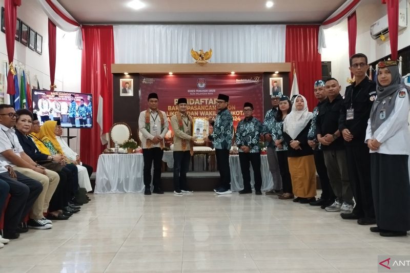 Pasangan Petahana Fairid Naparin dan Achmad Zaini Daftar untuk Pilkada 2024