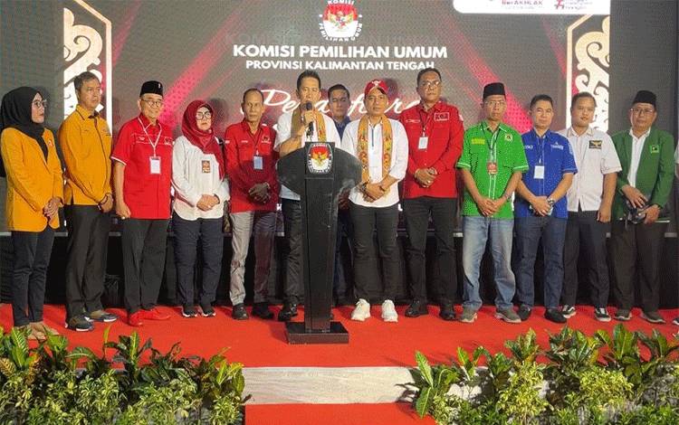Ruhut Sitompul: Nadalsyah-SHD Pasangan Tepat di Pilkada Kalteng