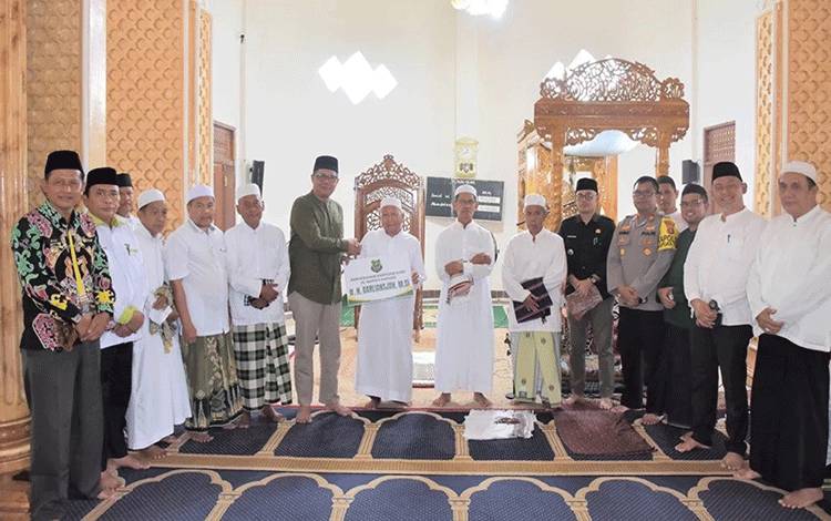 Pj Bupati Kapuas Silaturahmi Dengan Masyarakat Kapuas Timur