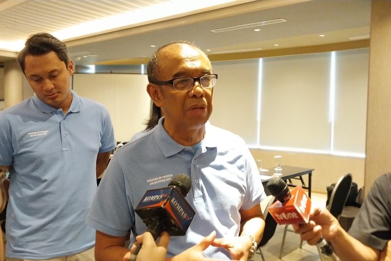 Ketua Umum IADO Gatot S Dewa Broto memberikan keterangan kepada awak media dalam acara konferensi pers "Pengumuman Hasil Seleksi Nasional Presi (Presenter Edukasi) Anti-Doping" di Jakarta, Jumat (30/8/2024). (ANTARA/Aloysius Lewokeda)