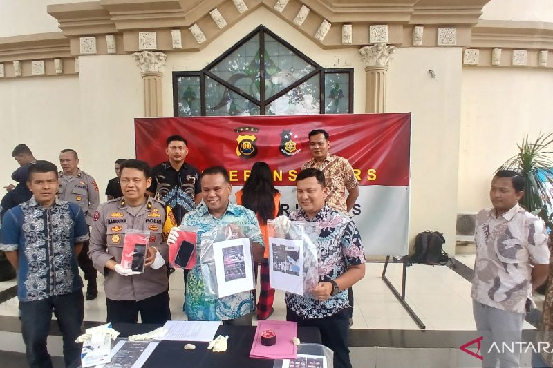 Selebgram Jambi Ditangkap Karena Promosikan Situs Judi Online