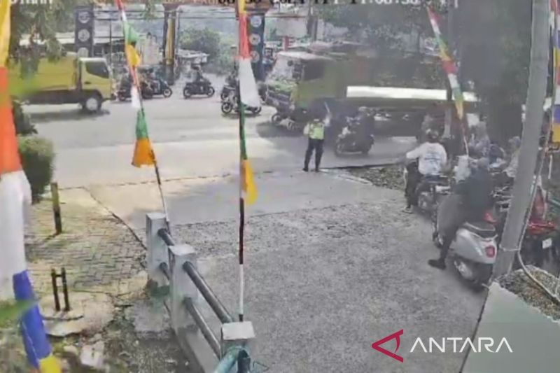 Kecelakaan Truk di Bogor, Ibu dan Tiga Anak Terlibat Insiden Tragis