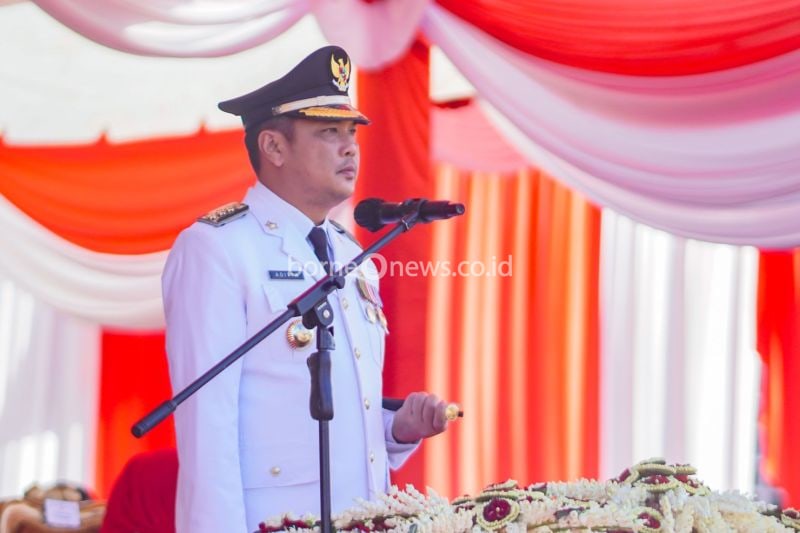 Wali Kota Banjarbaru Muhammad Aditya Mufti Ariffin saat menjadi inspektur upacara Peringatan HUT ke-79 Kemerdekaan RI, beberapa waktu lalu. (ANTARA/HO-Medcen Kominfo Banjarbaru)