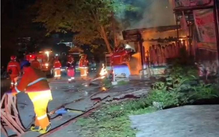 Warung Sembako Terbakar di Sampit