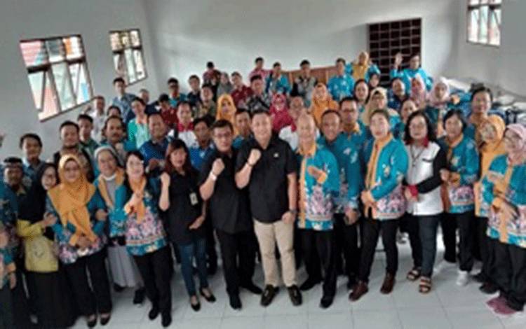 Musyawarah Kepala Sekolah SMP se-Kapuas Digelar di Timpah