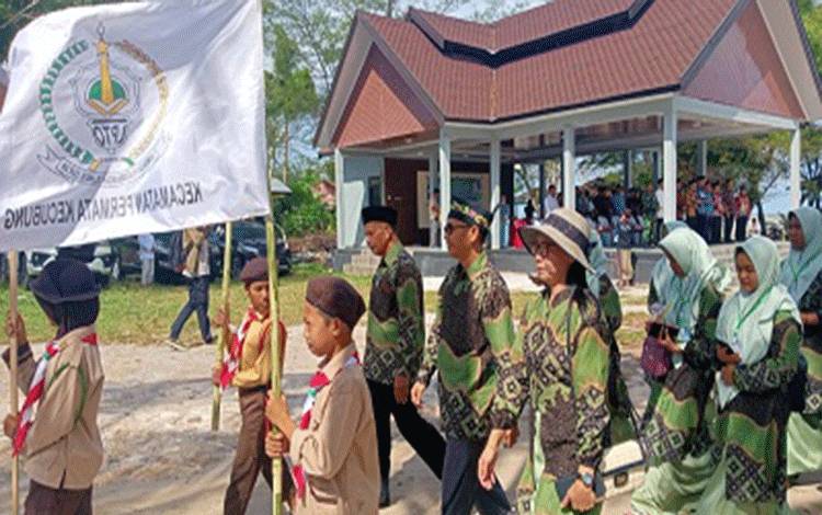 Pj Bupati Sukamara Lepas Peserta Pawai Ta'aruf MTQ XXII dan FSQ XI Tingkat Kabupaten