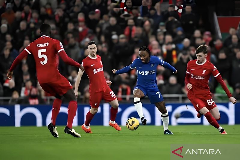 Arsenal Rekrut Raheem Sterling dan Neto dengan Status Pinjaman