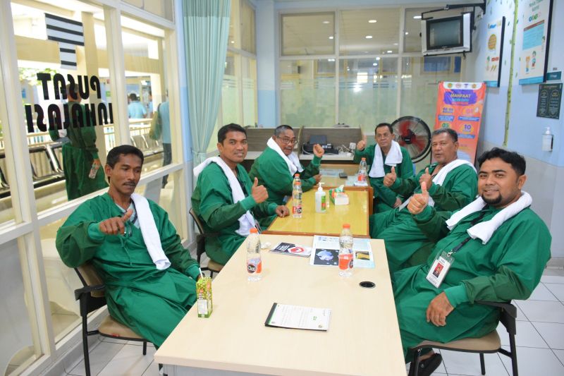 Beberapa bakal pasangan calon akan melakukan tes kesehatan di RSUDZA Banda Aceh. ANTARA/HO-Humas RSUDZA