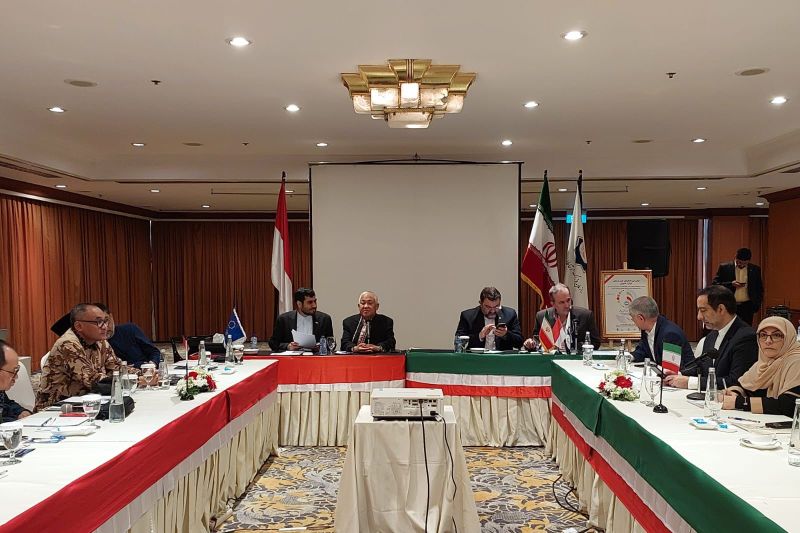 Indonesia dan Iran menyelenggarakan Forum Dialog Ilmiah Budaya dengan tema "Kontribusi Perguruan Tinggi dalam Pengembangan dan Pemantapan Hubungan Ilmiah Budaya Iran-Indonesia yang diselenggarakan di Jakarta, Sabtu (31/8/2024). (ANTARA/HO-Kedubes Iran)