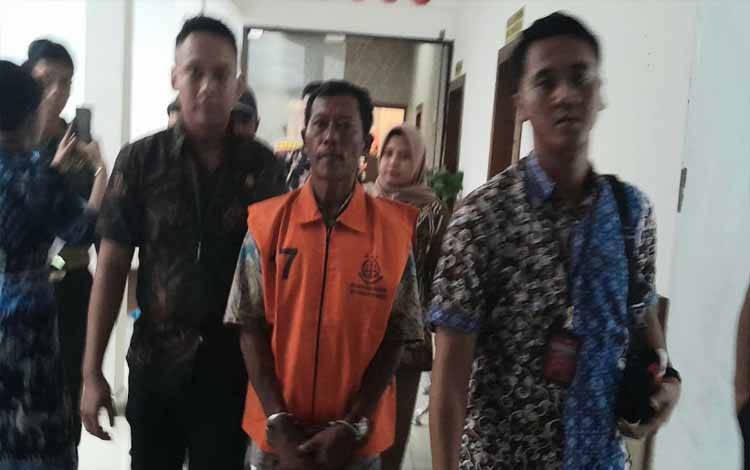 Direktur BUMDes Pandu Sejahtera Ditahan Kejari Kobar karena Korupsi Dana 320 Juta