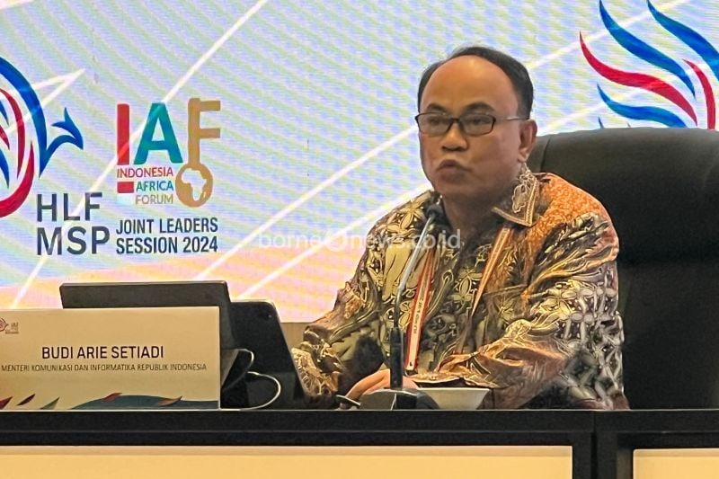 Menteri Komunikasi dan Informatika Budi Arie Setiadi memberi keterangan dalam konferensi pers di sela-sela rangkaian Indonesia-Africa Forum (IAF) dan Forum Tingkat Tinggi Kemitraan Multipihak atau High-Level Forum on Multi-Stakeholder Partnerships (HLF MSP), Badung, Bali, Minggu (1/9/2024). ANTARA/Putu Indah Savitri