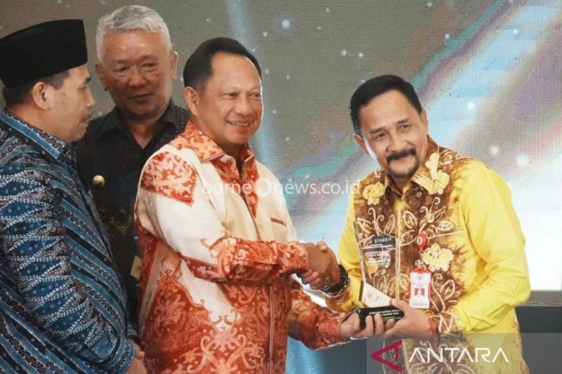 Penghargaan Mendagri untuk Bupati Tanah Laut, Bukti Kinerja Unggul
