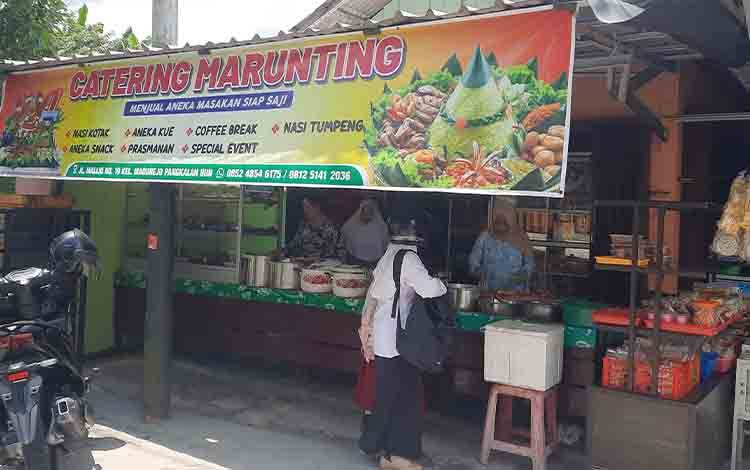 Masnawati, Sosok Sukses di Balik Bisnis 'Catering Marunting' yang Sudah Berjalan 35 Tahun