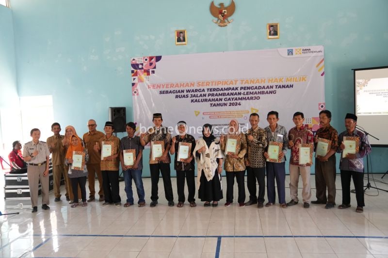 Pemkab Sleman Serahkan Sertifikat Tanah bagi Warga Terdampak Proyek