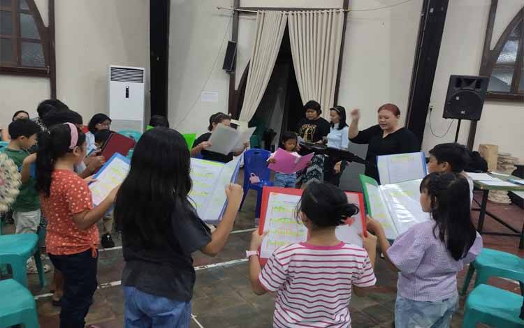 Paroki Santa Maria Palangka Raya Bersiap untuk Pesparani