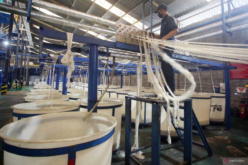 KPPI Hentikan Penyelidikan Impor Benang Filamen Artifisial