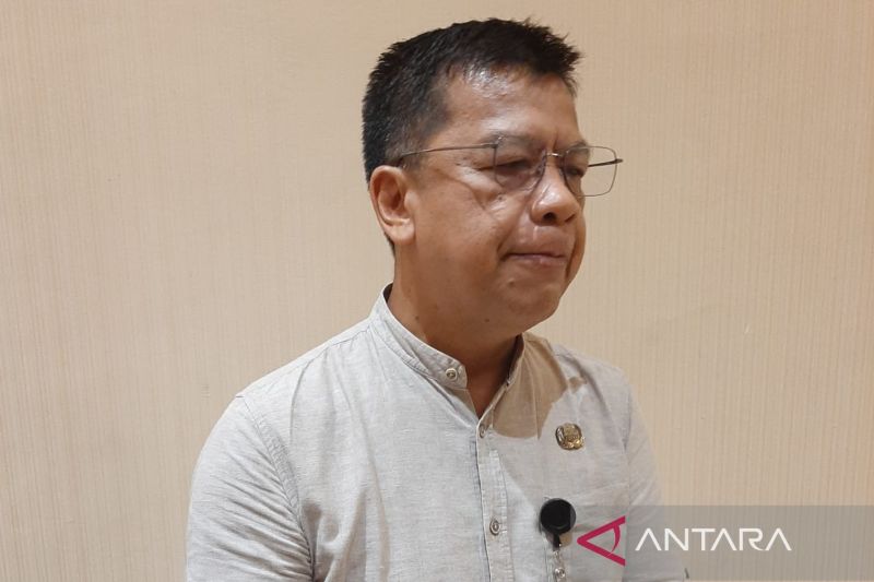 Kepala Disnakertrans Kepri Mangara Simarmata. (ANTARA/Ogen)