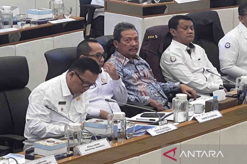 Menteri Trenggono: Pagar Laut Tangereng Dilimpahkan ke Kepolisian