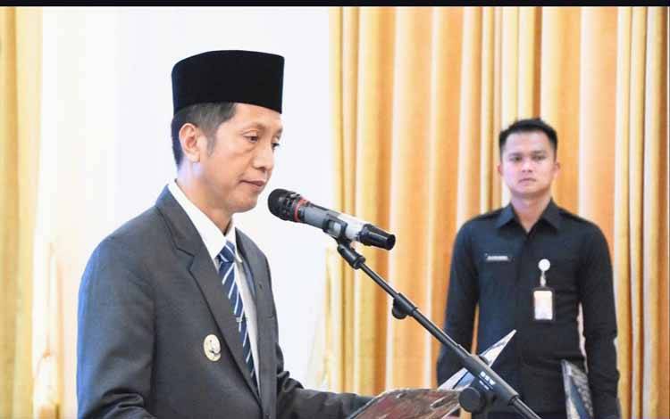Pejabat Baru Disdukcapil Barito Utara Harus Mampu Tunjukan Karya dan Prestasi