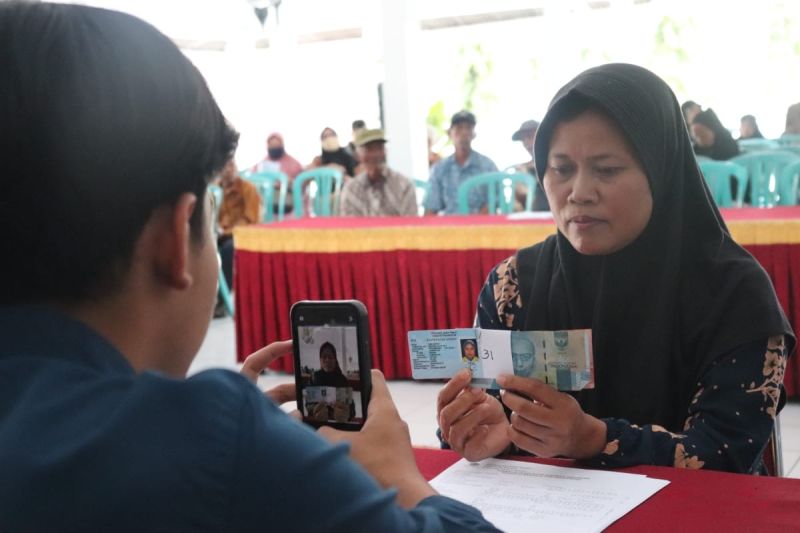Pemkab Madiun Salurkan BLT Cukai Hasil Tembakau kepada Warga