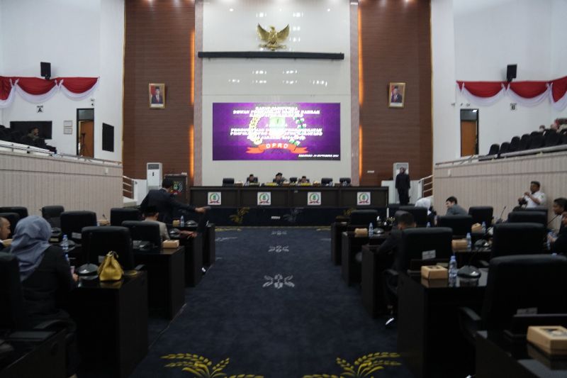 DPRD Karawang Resmi Angkat Empat Pimpinan, Siap Kerja 2024-2029